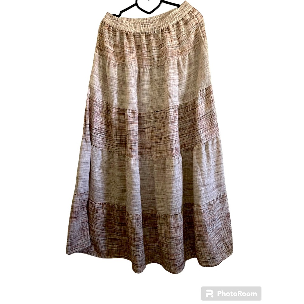 Young thread long flowing skirt NWT 🔥